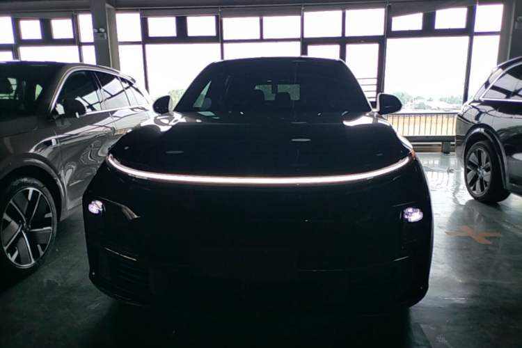 Used Li Auto L7 2024 Pro Model Front