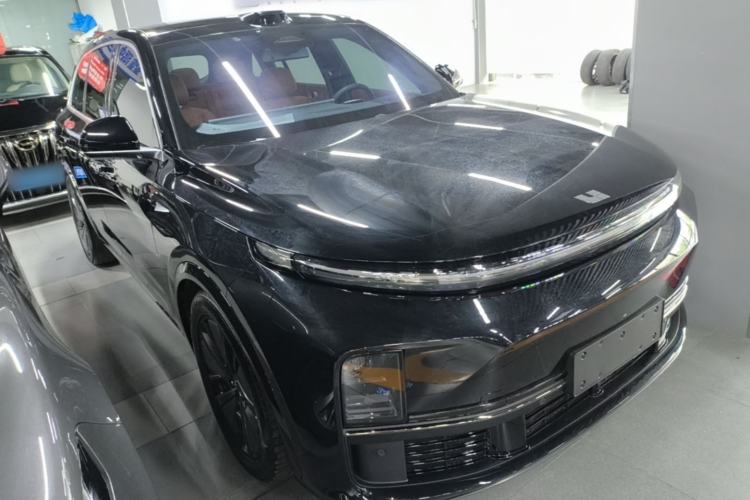 Used Li Auto L7 2024 MAX Model Front Right 45 Deg