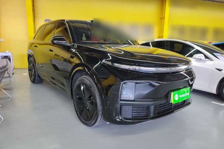 Used Li Auto L7 2024 MAX Model Front Right 45 Deg