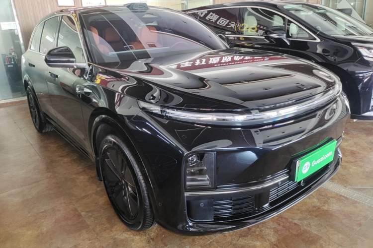 Used Li Auto L7 2024 MAX Model Front Right 45 Deg