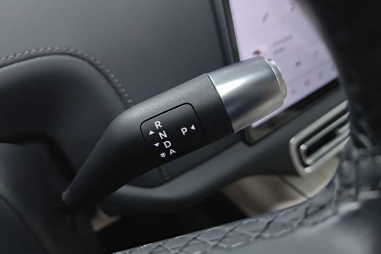 Used Li Auto L7 2024 MAX Model Gear Lever