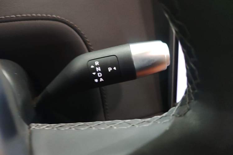 Used Li Auto L7 2024 MAX Model Gear Lever