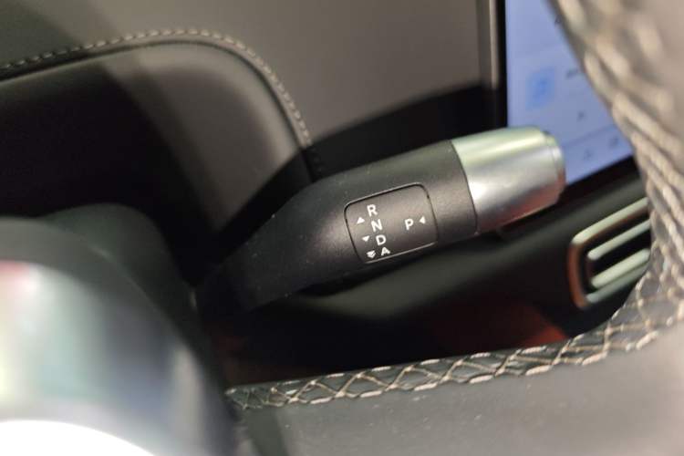 Used Li Auto L7 2024 MAX Model Gear Lever