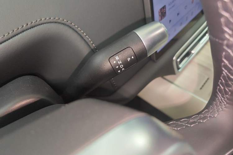 Used Li Auto L7 2024 MAX Model Gear Lever