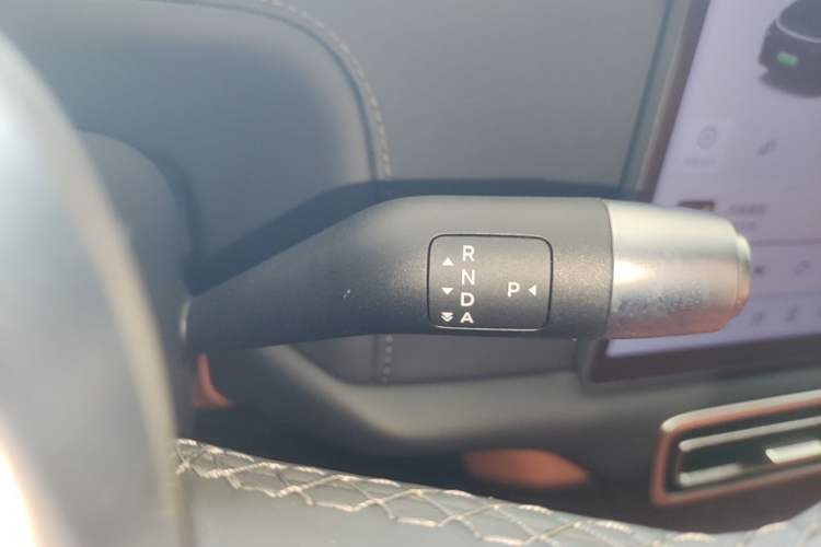 Used Li Auto L7 2024 MAX Model Gear Lever