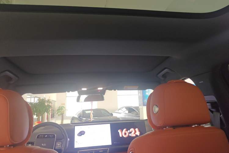 Used Li Auto L7 2024 MAX Model Headliner