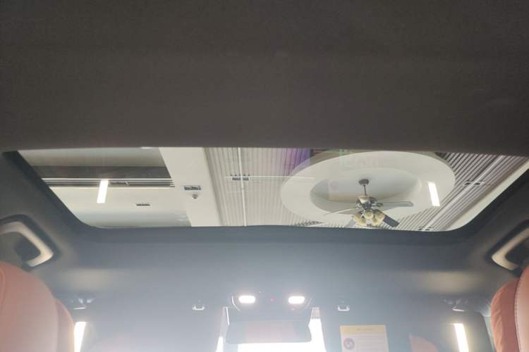 Used Li Auto L7 2024 MAX Model Headliner