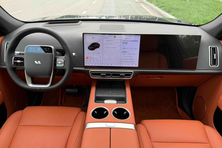Used Li Auto L7 2024 Pro Model Interior 1