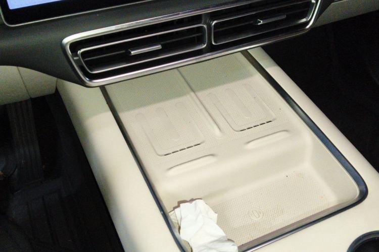 Used Li Auto L7 2024 Pro Model Interior 1