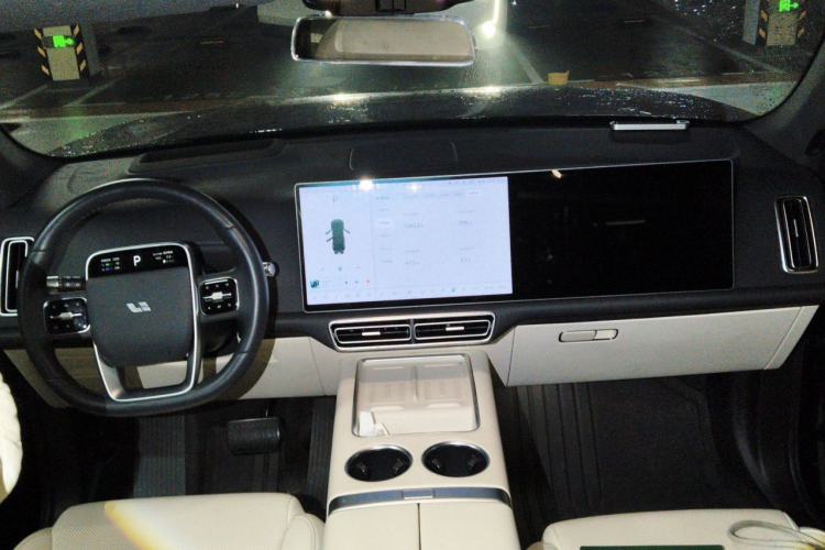Used Li Auto L7 2024 Pro Model Interior 2