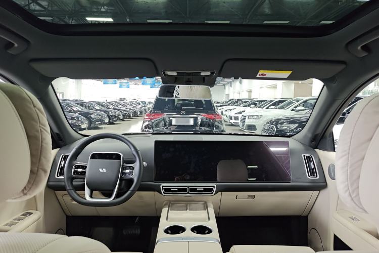 Used Li Auto L7 2024 MAX Model Interior 3