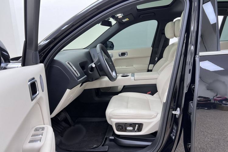 Used Li Auto L7 2024 MAX Model Interior 3