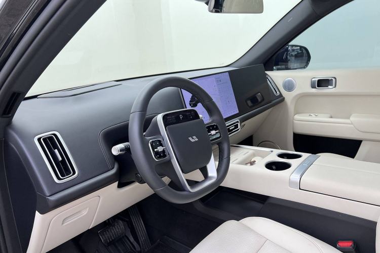 Used Li Auto L7 2024 MAX Model Interior 4