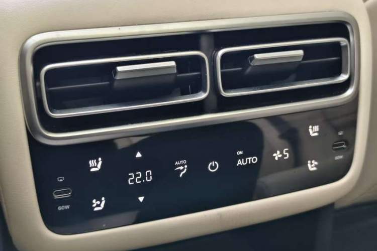 Used Li Auto L7 2024 Pro Model Interior 5