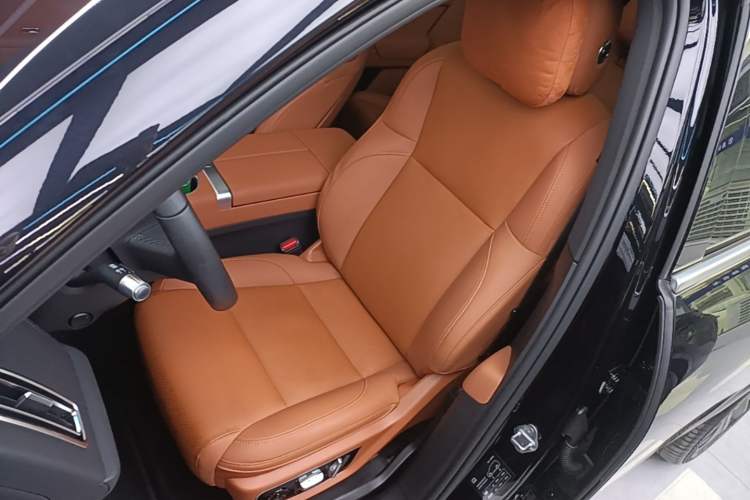 Used Li Auto L7 2024 MAX Model Left Front Seat