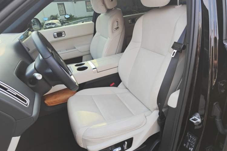 Used Li Auto L7 2024 MAX Model Left Front Seat