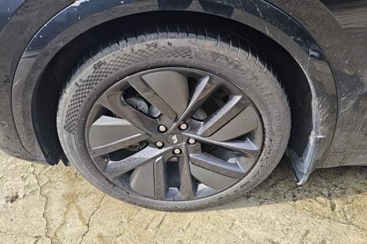 Used Li Auto L7 2024 MAX Model Left Front Wheel Hub