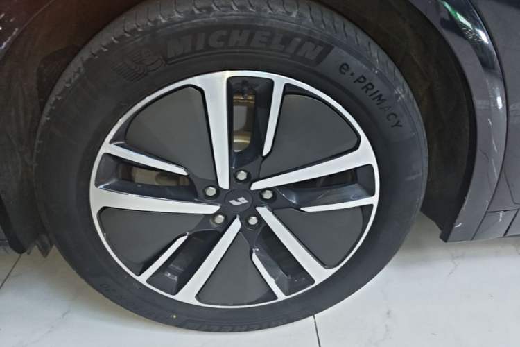 Used Li Auto L7 2024 MAX Model Left Front Wheel Hub