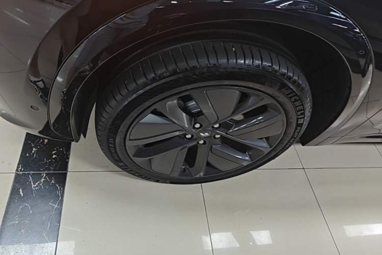 Used Li Auto L7 2024 MAX Model Left Front Wheel Hub