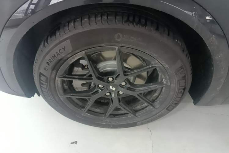 Used Li Auto L7 2024 MAX Model Left Front Wheel Hub