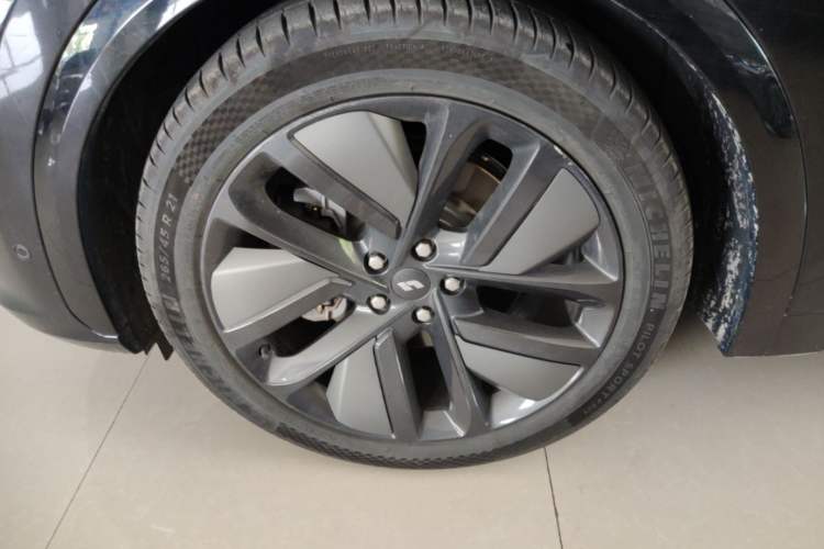 Used Li Auto L7 2024 MAX Model Left Front Wheel Hub