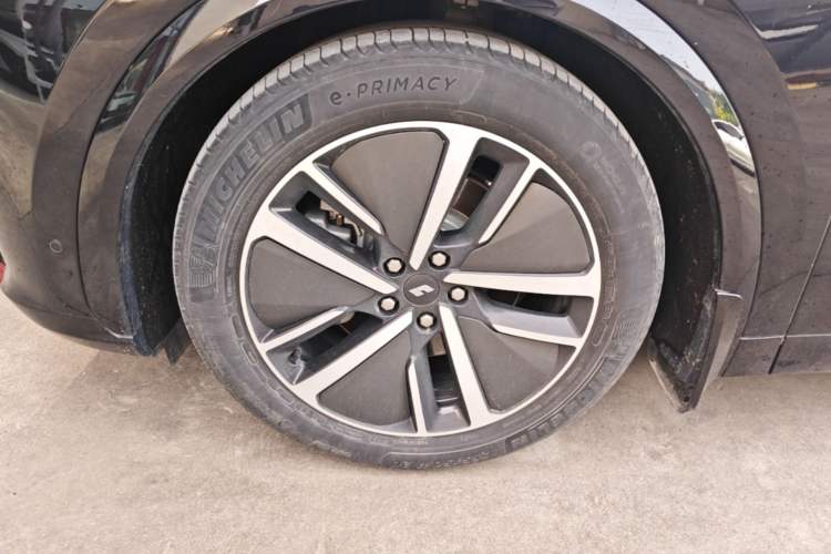 Used Li Auto L7 2024 MAX Model Left Front Wheel Hub