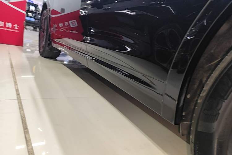Used Li Auto L7 2024 MAX Model Left Side Sill