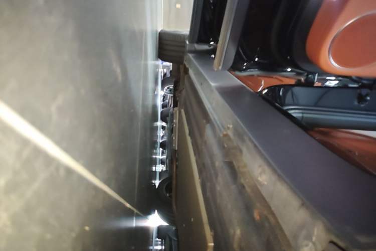 Used Li Auto L7 2024 Ultra Model Left Side Sill