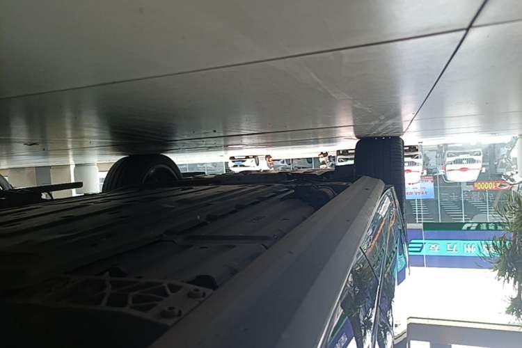 Used Li Auto L7 2024 Ultra Model Left Side Sill