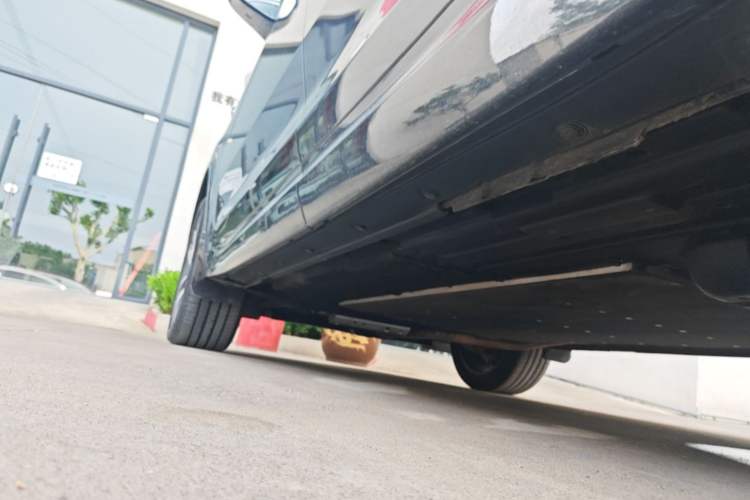 Used Li Auto L7 2024 MAX Model Left Side Sill