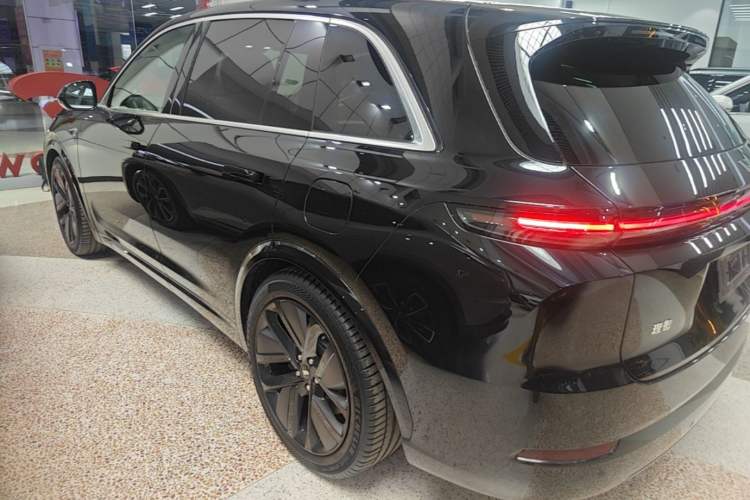 Used Li Auto L7 2024 MAX Model Rear Left 45 Deg