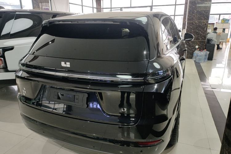 Used Li Auto L7 2024 MAX Model Rear Right 45 Deg