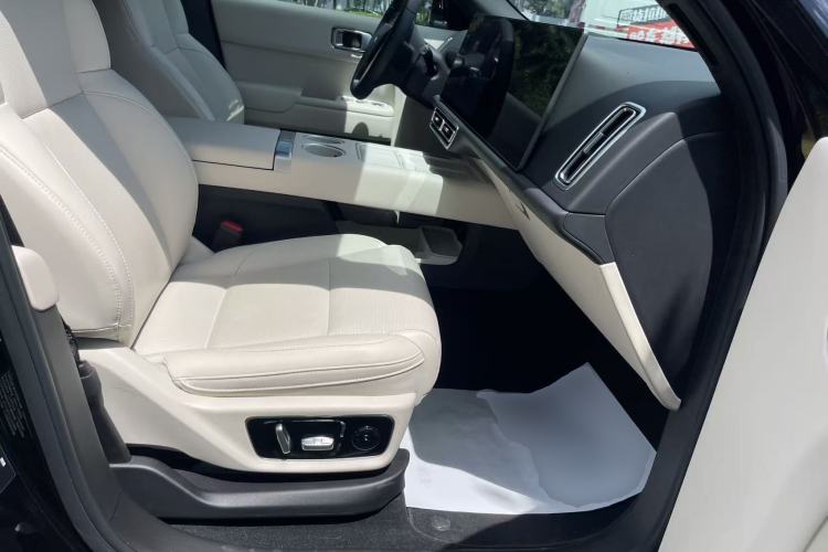 Used Li Auto L7 2024 MAX Model Right Front Seat