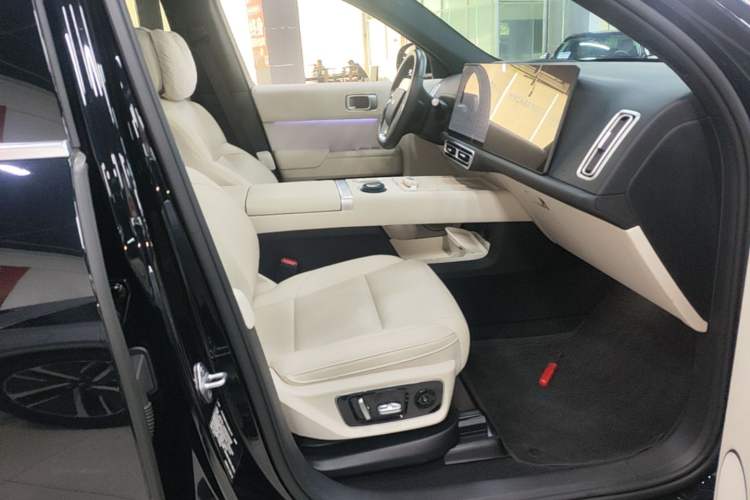 Used Li Auto L7 2024 MAX Model Right Front Seat