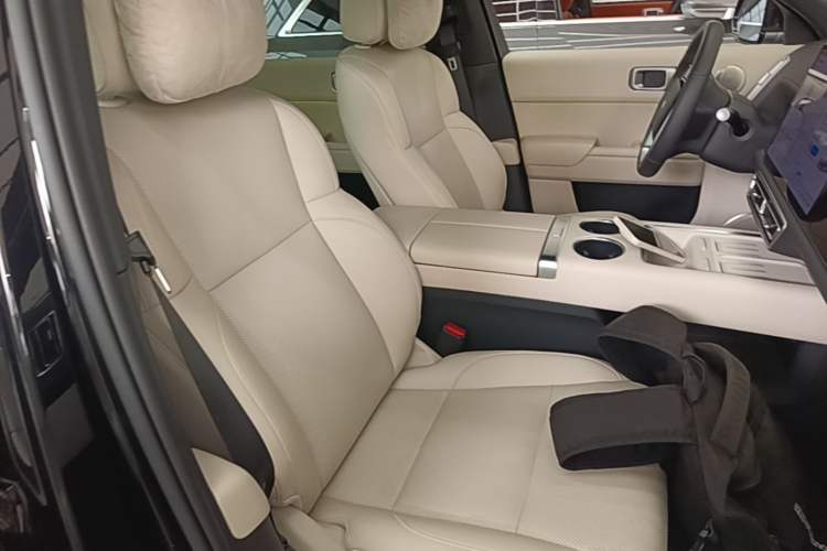 Used Li Auto L7 2024 Pro Model Right Front Seat