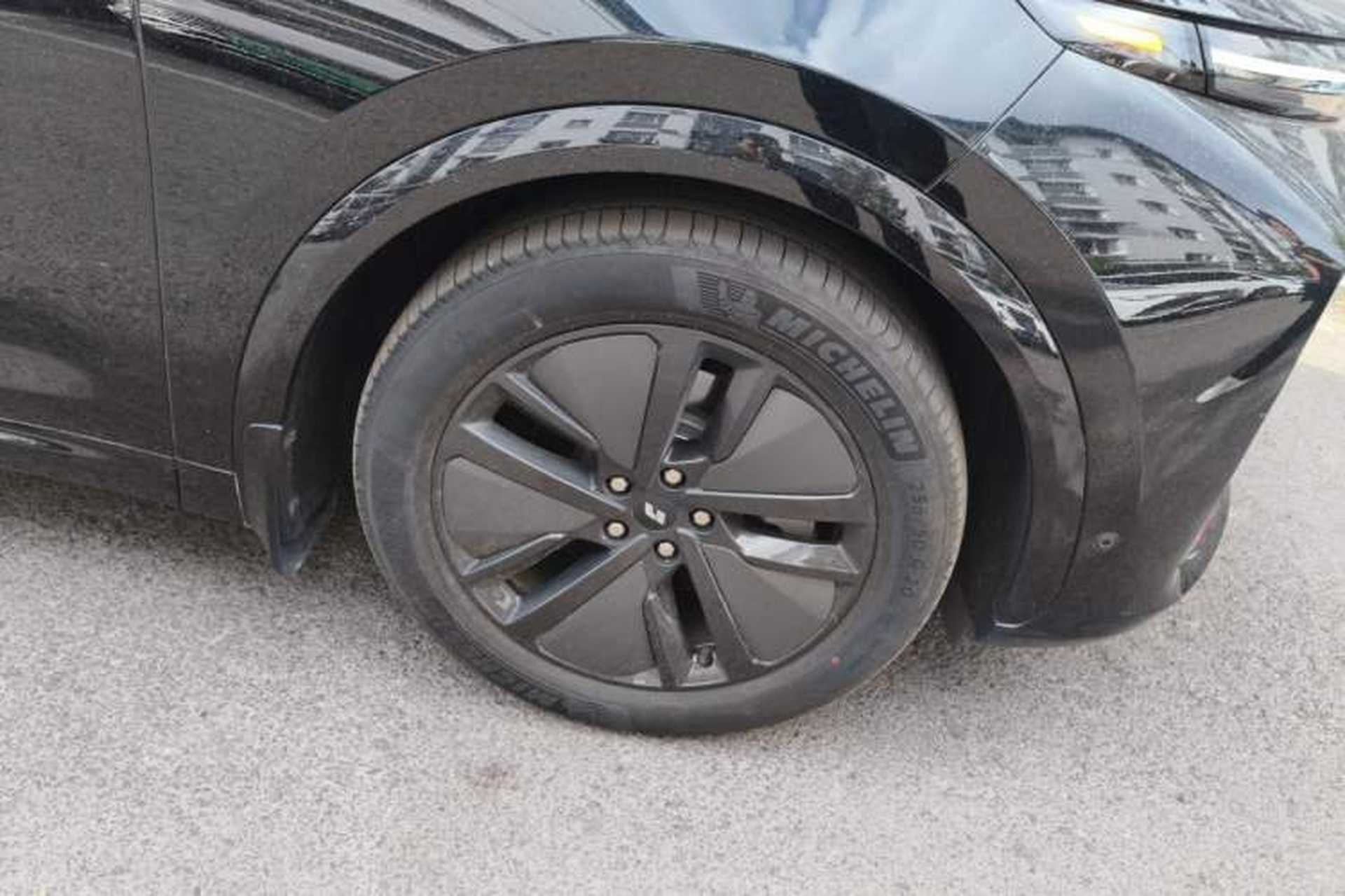 Used Li Auto L7 2024 MAX Model Right Front Wheel Hub