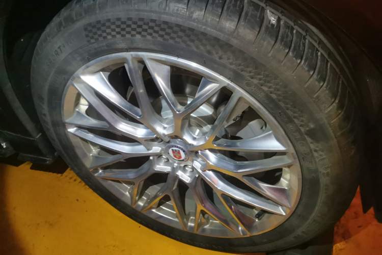 Used Li Auto L7 2024 MAX Model Right Front Wheel Hub