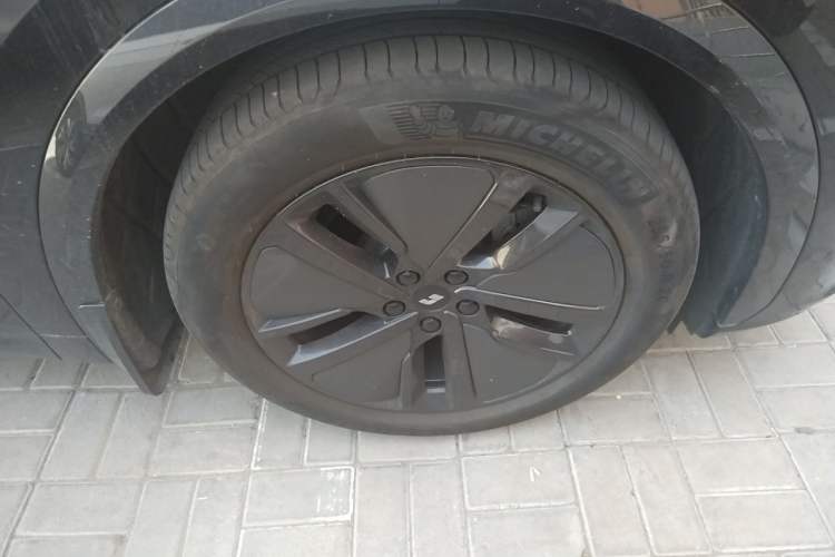 Used Li Auto L7 2024 MAX Model Right Front Wheel Hub