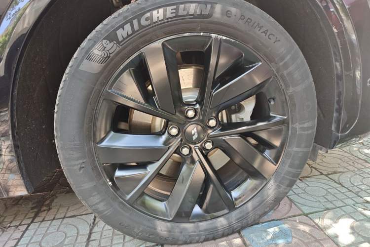Used Li Auto L7 2024 Pro Model Right Front Wheel Hub