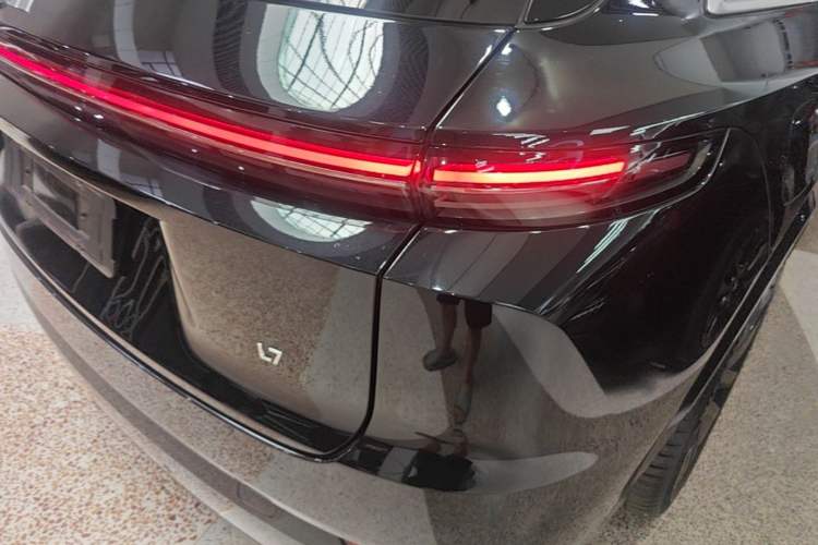 Used Li Auto L7 2024 MAX Model Right Rear Taillight