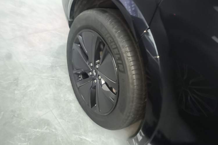 Used Li Auto L7 2024 Pro Model Right Rear Wheel Hub
