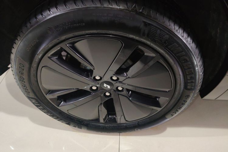 Used Li Auto L7 2024 Pro Model Right Rear Wheel Hub