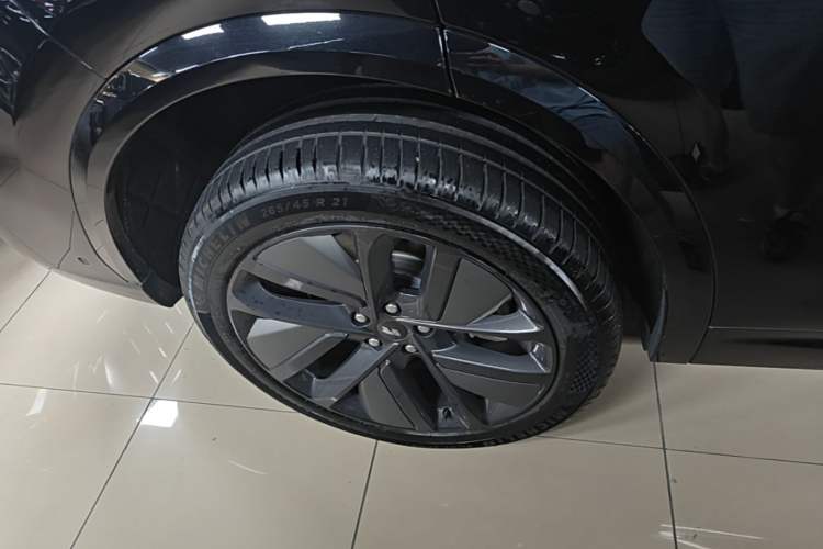 Used Li Auto L7 2024 MAX Model Right Rear Wheel Hub