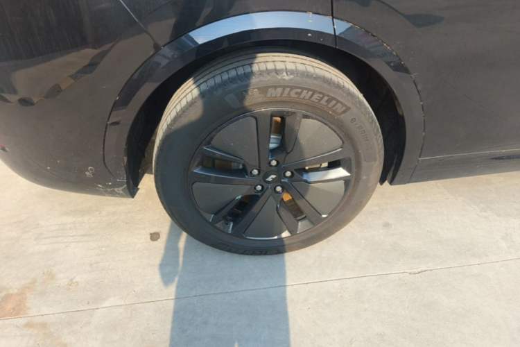 Used Li Auto L7 2024 MAX Model Right Rear Wheel Hub