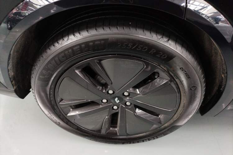 Used Li Auto L7 2024 MAX Model Right Rear Wheel Hub