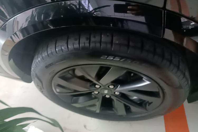 Used Li Auto L7 2024 Pro Model Right Rear Wheel Hub