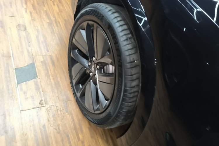 Used Li Auto L7 2024 Ultra Model Right Rear Wheel Hub
