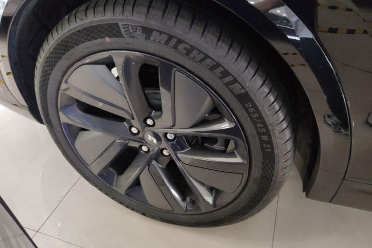 Used Li Auto L7 2024 MAX Model Right Rear Wheel Hub