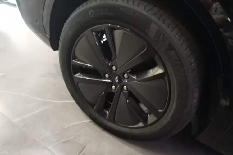 Used Li Auto L7 2024 MAX Model Right Rear Wheel Hub
