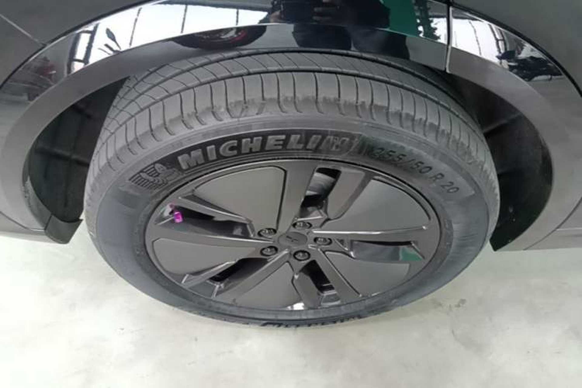Used Li Auto L7 2024 MAX Model Right Rear Wheel Hub